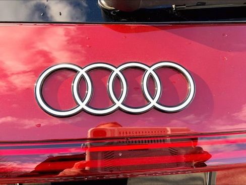 Certified 2025 Audi Q5 Premium Plus w/ Premium Plus image 32