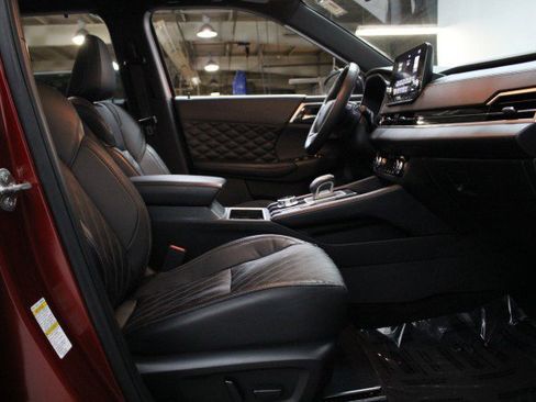 Used 2023 Mitsubishi Outlander SEL image 22