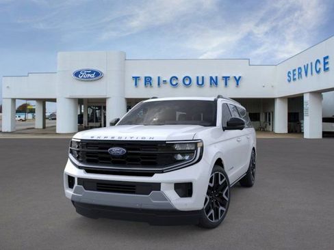 New 2026 Ford Expedition Max Platinum AWD/4WD image 2