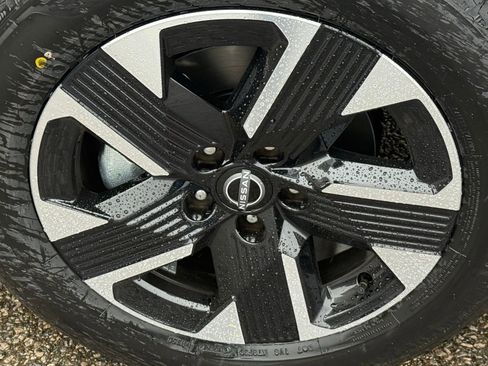 New 2026 Nissan Kicks SV image 10