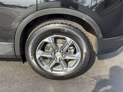 Used 2025 Chevrolet Blazer LT image 4