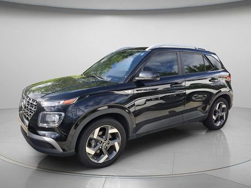 Used 2021 Hyundai Venue SEL image 3