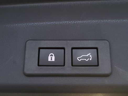 Certified 2024 Subaru Ascent Premium w/ Convenience Package image 10