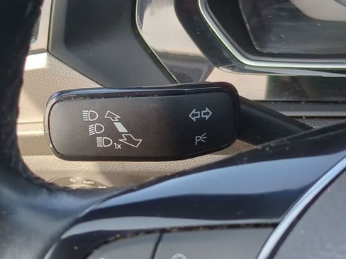 Used 2021 Volkswagen Jetta R-Line w/ R-Line Cold Weather Package image 33