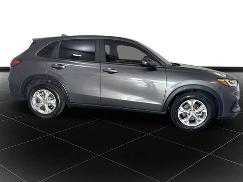 Used 2025 Honda HR-V LX image 2