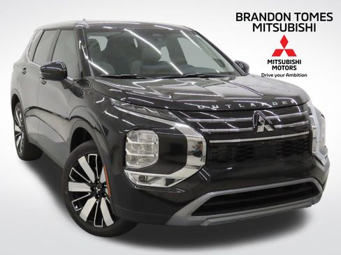 New 2026 Mitsubishi Outlander SE FWD image 1
