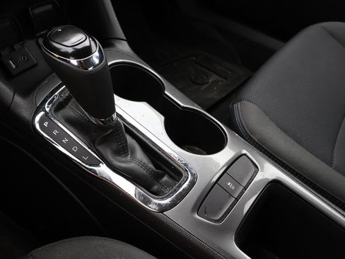 Used 2017 Chevrolet Cruze LT FWD image 24