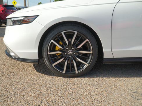 Used 2024 Honda Accord Touring image 17