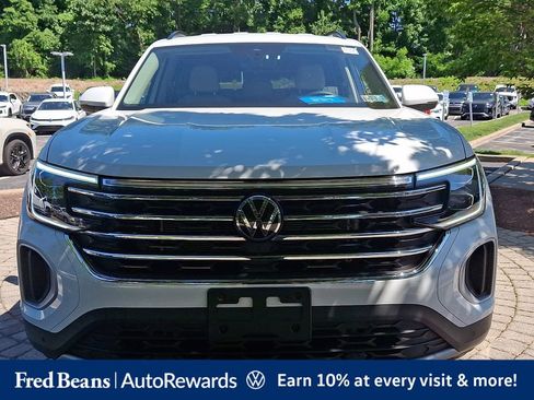 Certified 2025 Volkswagen Atlas SE AWD/4WD image 2