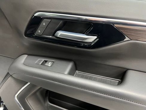 Used 2025 Chevrolet Tahoe LT image 49