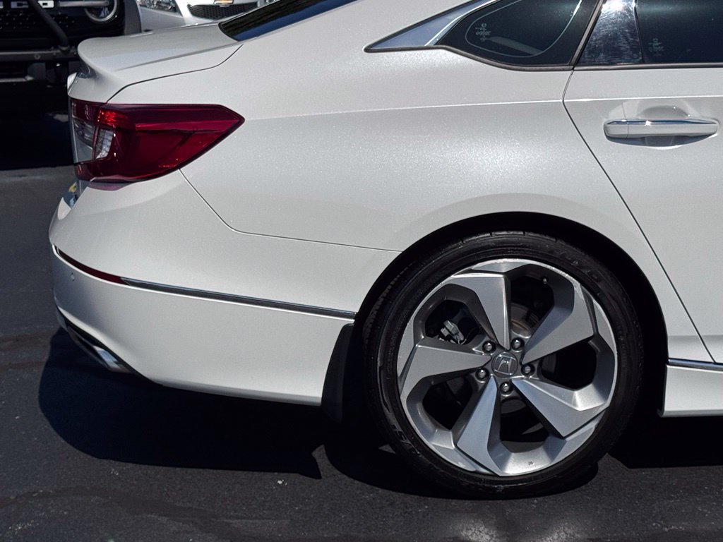 Used 2018 Honda Accord Touring image 38