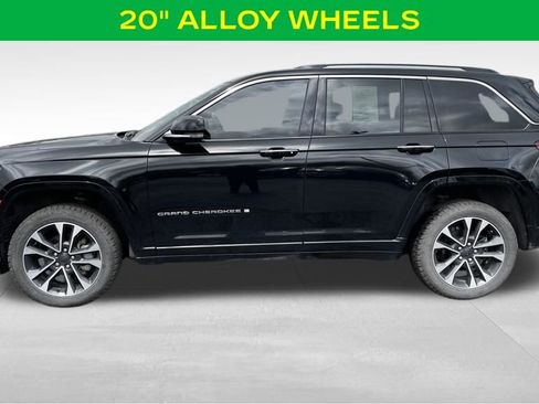 Used 2022 Jeep Grand Cherokee Overland AWD/4WD image 7