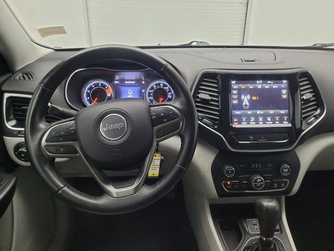 Used 2019 Jeep Cherokee Limited image 22