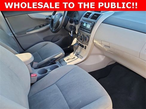 Used 2012 Toyota Corolla LE image 19