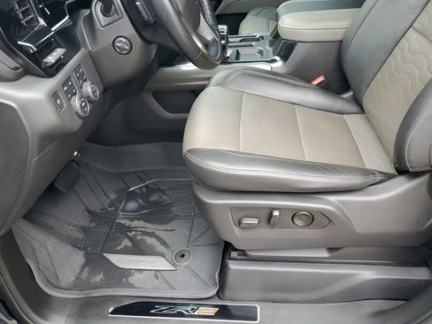 Used 2023 Chevrolet Silverado 1500 ZR2 w/ Technology Package image 33