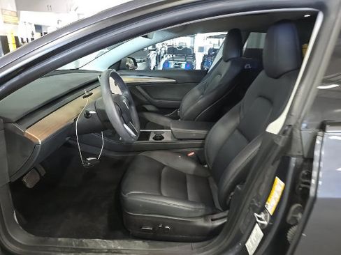 Used 2023 Tesla Model 3 Standard Range RWD image 10