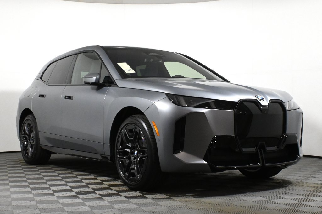 Certified 2026 BMW iX xDrive45 w/ M Sport Package AWD/4WD image 8