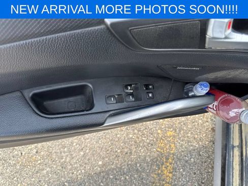 Used 2014 Hyundai Veloster Turbo FWD image 13