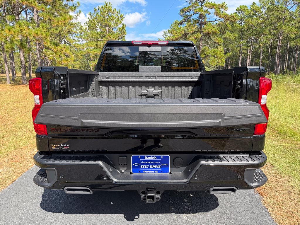 New 2026 Chevrolet Silverado 1500 RST w/ Redline Edition AWD/4WD image 5