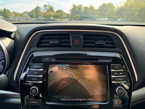 Used 2023 Nissan Maxima SL image 22