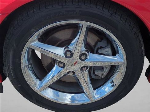 Used 2011 Chevrolet Corvette Convertible w/ Preferred Equipment Group RWD image 18