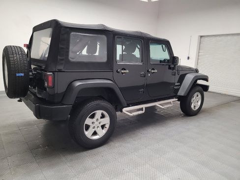 Used 2015 Jeep Wrangler Unlimited Sport w/ Connectivity Group AWD/4WD image 10