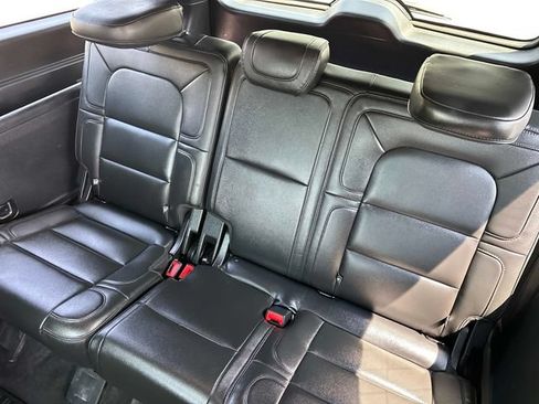 Used 2018 Lincoln Navigator L Reserve w/ Technology Package AWD/4WD image 12