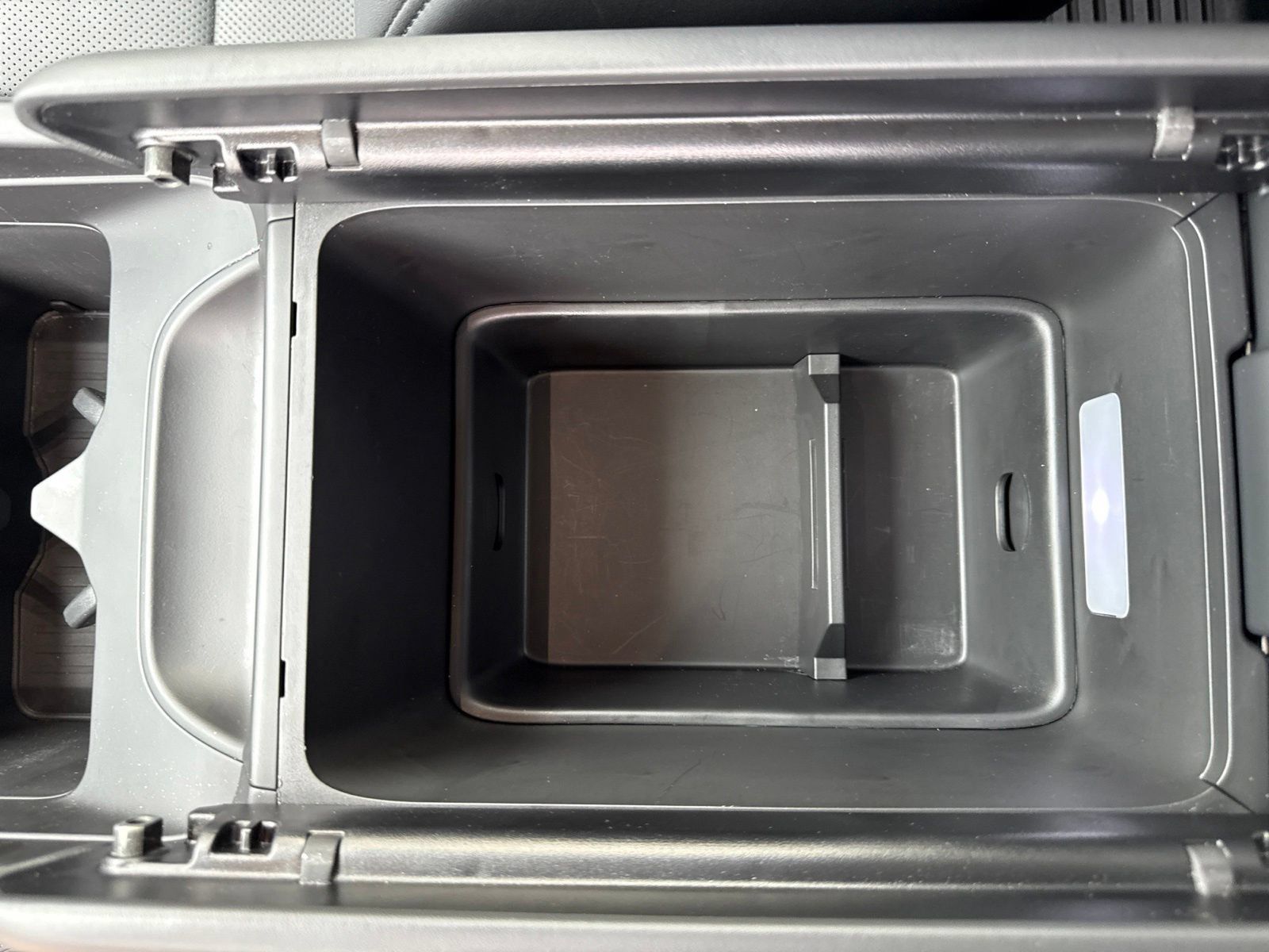 Used 2025 Hyundai Santa Fe SEL FWD image 30