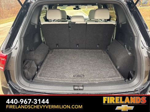 Used 2023 Volkswagen Tiguan SE R-Line image 48