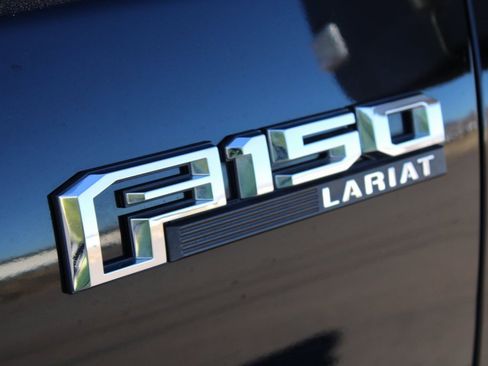 Used 2018 Ford F150 Lariat w/ Equipment Group 501A Mid image 10