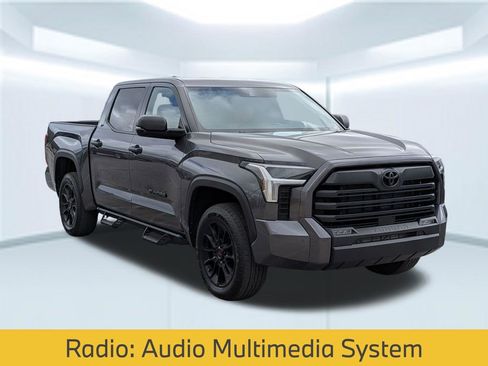 Used 2025 Toyota Tundra SR5 w/ SR5 Convenience Package image 4
