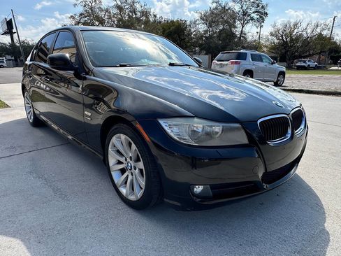 Used 2011 BMW 328i xDrive Sedan image 4