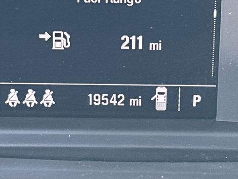 Certified 2025 Chevrolet Silverado 1500 Custom image 27