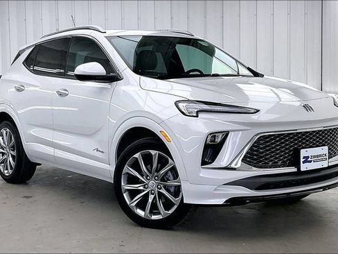 Certified 2025 Buick Encore GX Avenir w/ Avenir Convenience Package AWD/4WD image 34