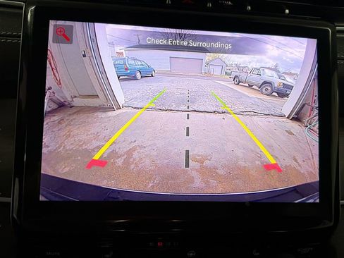 Used 2023 Jeep Grand Cherokee Limited AWD/4WD image 26