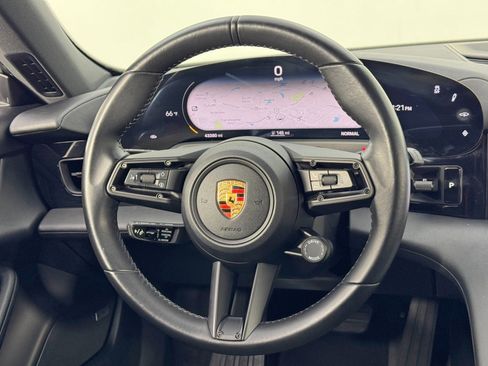 Used 2022 Porsche Taycan RWD image 21