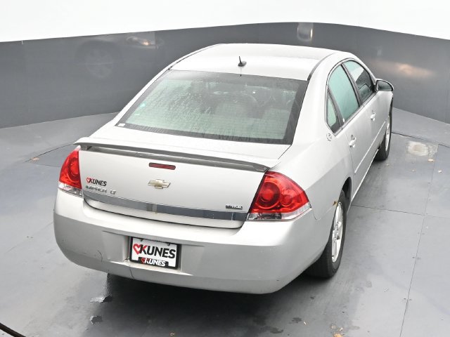 Used 2008 Chevrolet Impala LT w/ Luxury Edition Package FWD image 30