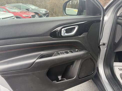 Used 2022 Jeep Compass Trailhawk w/ Trailhawk Convenience Group image 10