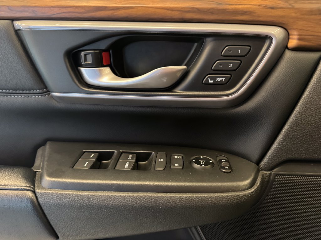 Used 2017 Honda CR-V EX-L image 19