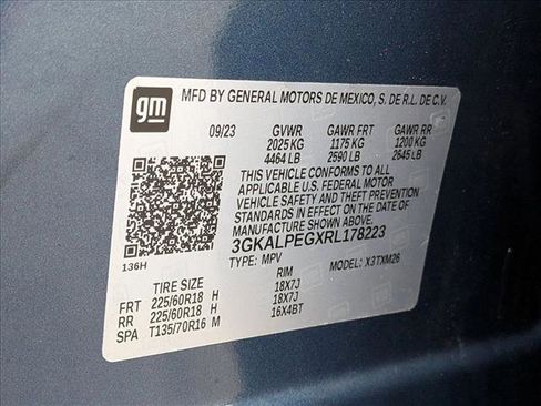 Used 2024 GMC Terrain SLT image 25