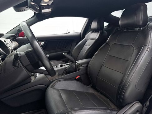 Used 2019 Ford Mustang GT Premium w/ GT Performance Package RWD image 17