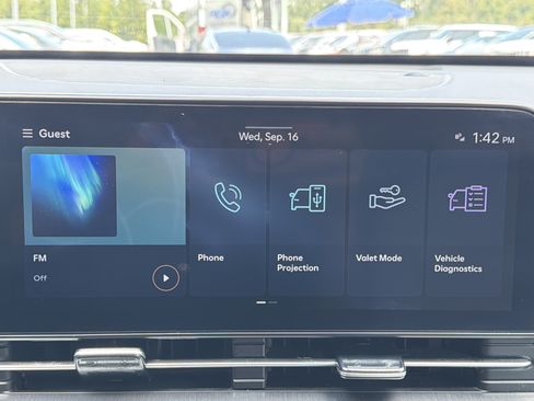 Used 2025 Hyundai Kona SEL AWD/4WD image 6