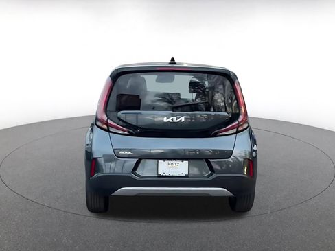 Used 2025 Kia Soul LX w/ LX Technology Package image 12