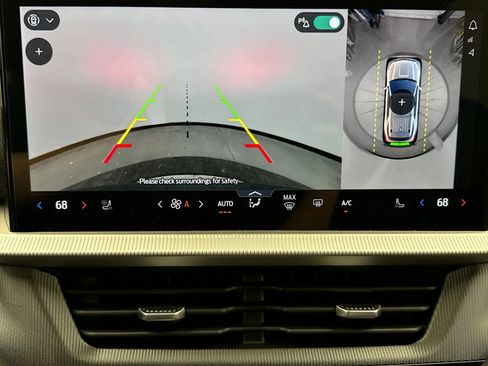 Used 2025 Ford Explorer ST-Line image 11