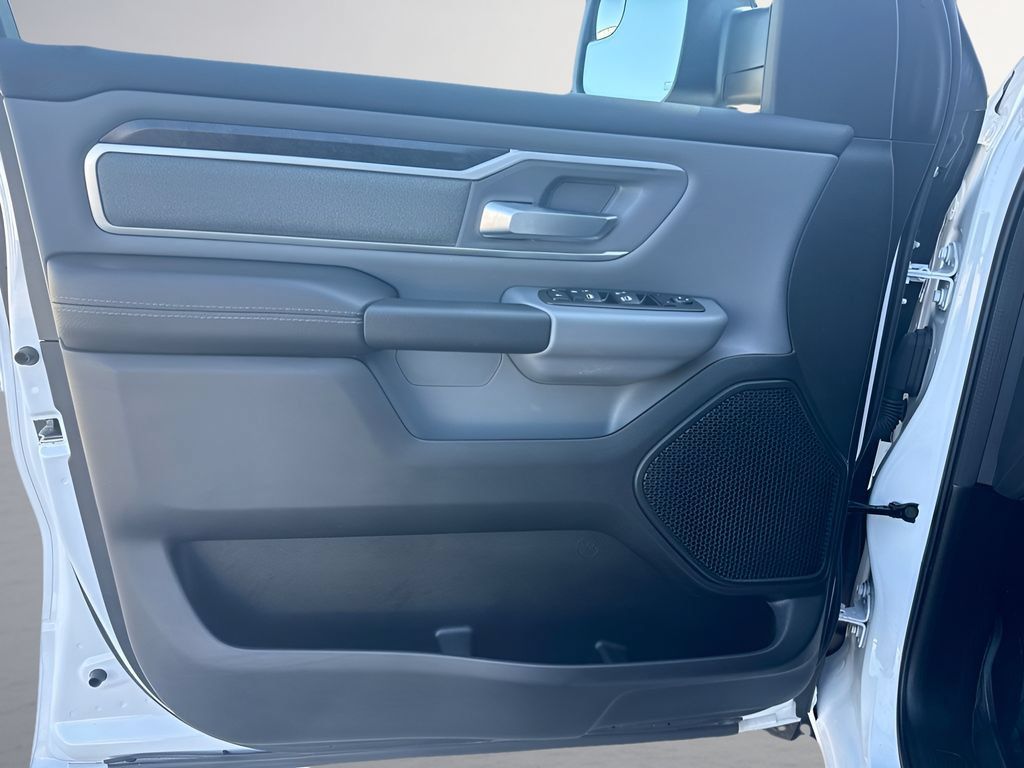 Used 2022 RAM 1500 Big Horn AWD/4WD image 25