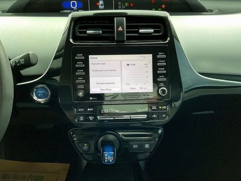 Used 2021 Toyota Prius LE AWD/4WD image 9