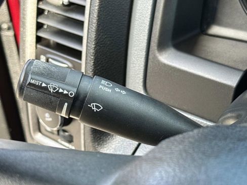 Used 2018 RAM 1500 Express image 37