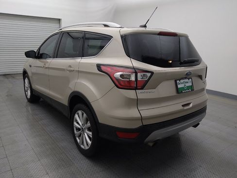 Used 2017 Ford Escape Titanium FWD image 5