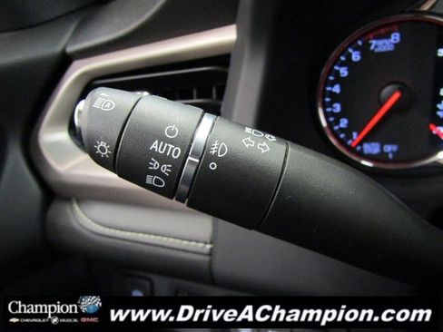 Used 2021 GMC Acadia Denali w/ Denali Ultimate Package image 36