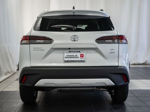New 2026 Toyota Corolla Cross LE image 5